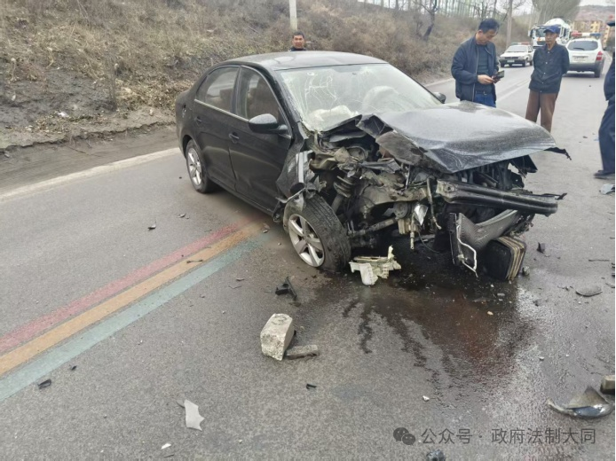 大同公安内保分局：两车相撞致道路拥堵 民警迅速处置保畅通