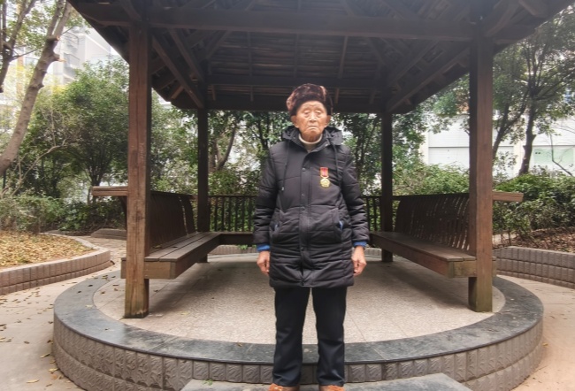 纪念入朝作战75周年｜百岁老兵陈继发：硝烟里的“最可爱的人”，初心跨越世纪仍滚烫(图3)