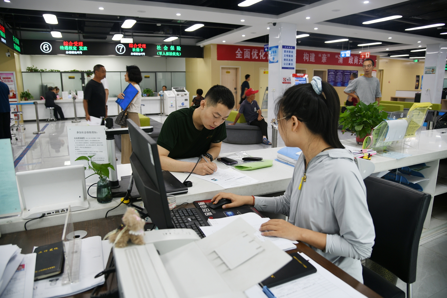 山西闻喜：新能源项目加速落地  绿色转型提质提速(图2)